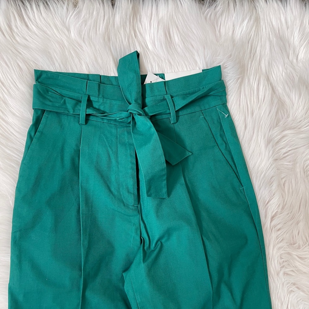 ANN TAYLOR | nwot PLEATED WAIST BELTED PANTS GREEN